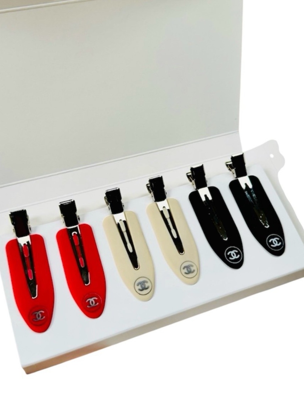Limited Edition CC Beauté Hair Accessories